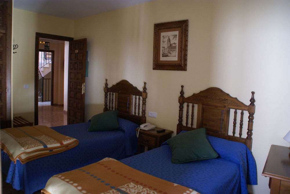 Hotel Arunda I Ronda Zewnętrze zdjęcie